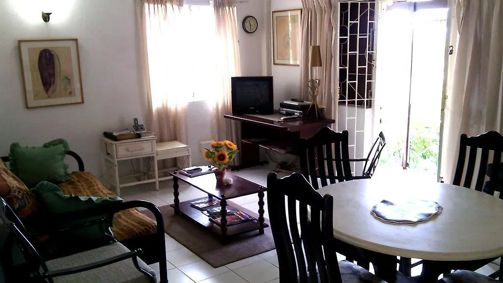 Morris Apartments Saint James 0*,  Barbados